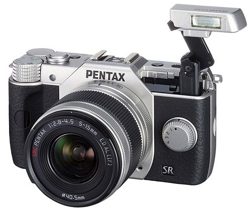 Pentax Q10 - миниатюрная фотокамера со сменными объективами