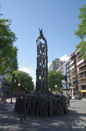 Памятник Кастельерос на Рамбле
