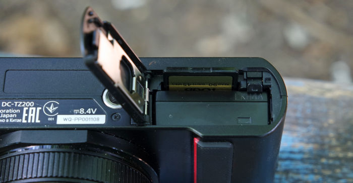 Обзор компактной фотокамеры Panasonic LUMIX DC-TZ200