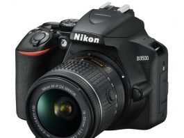 Nikon D3500 front