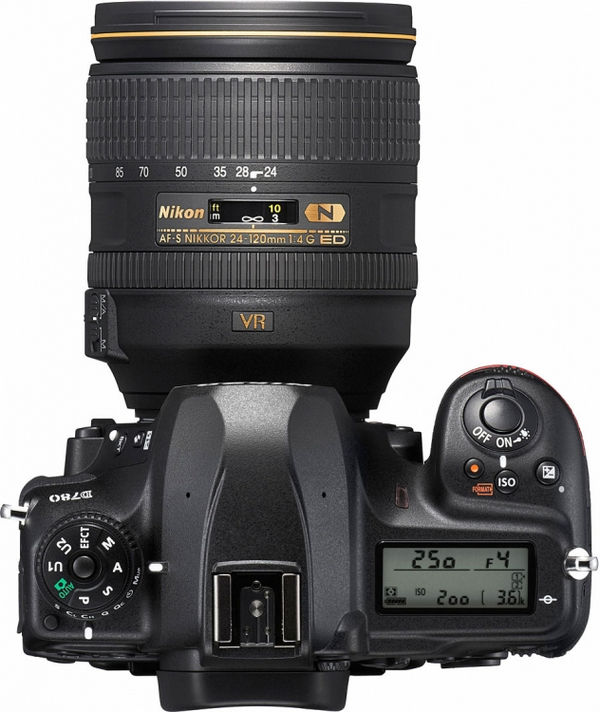 Nikon D780 top 